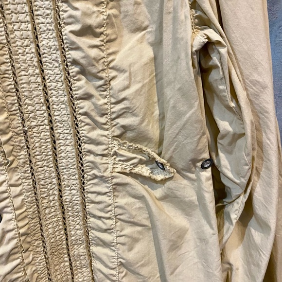 FP Women’s Beige Ruched Long Sleeve Button Down Shirt Blouse - sz 8 - EUC! - Picture 5 of 8